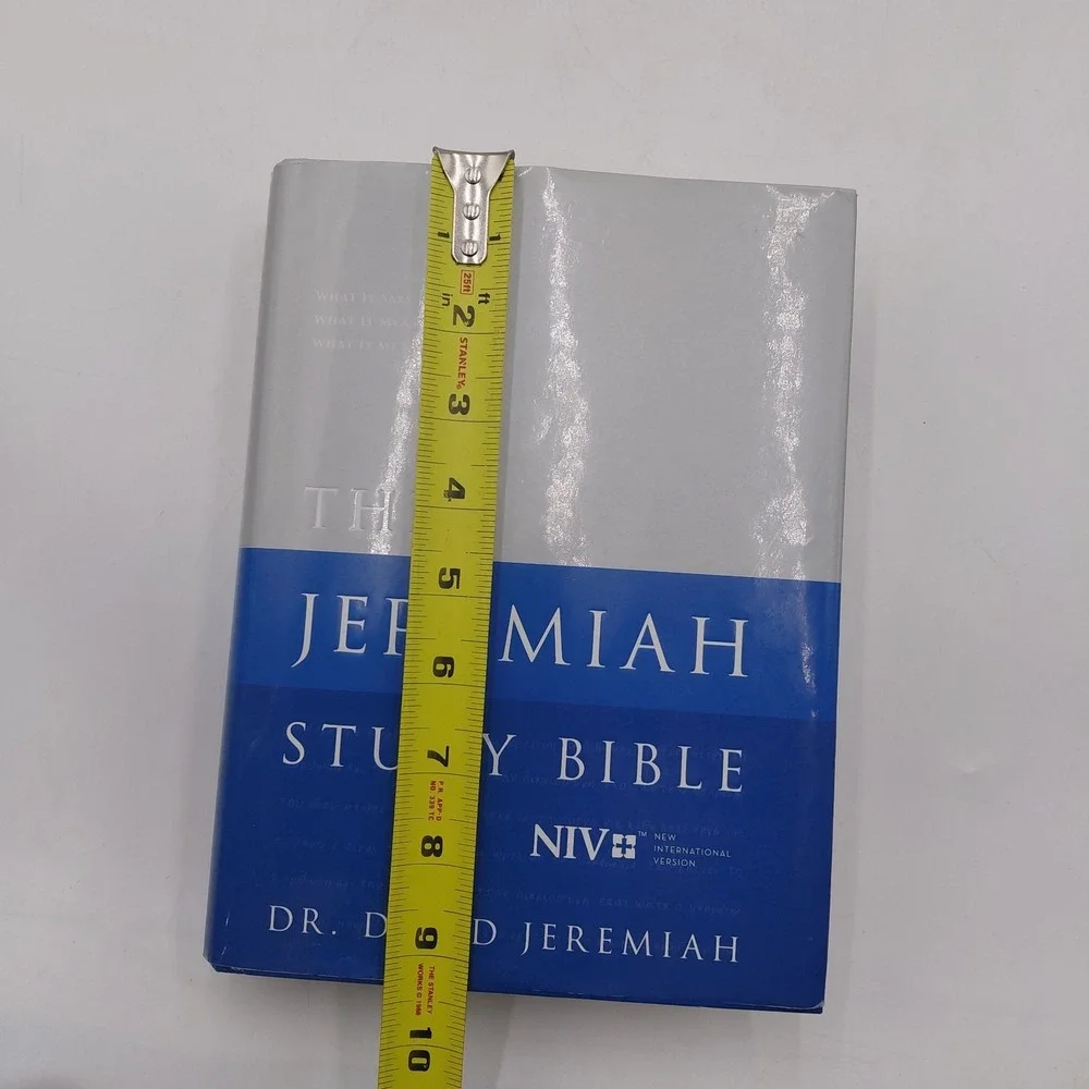 The Jeremiah Study Bible NIV Hardcover w/ Dustcover Light Use